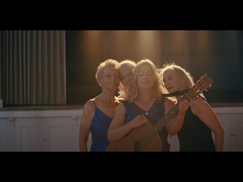 Basia Bulat - Disco Polo (Official Music Video)
