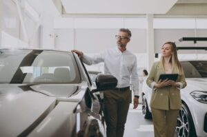 rynek motoryzacyjny,sprzedaż samochodów,OTOMOTO,elektromobilność,raport,MDS,rejestracje pojazdów,kredyt na samochód,dopłaty do leasingu