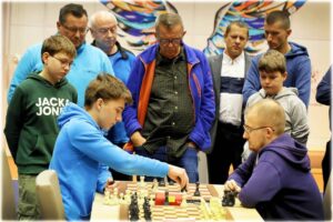szachy,Trzebnica,turniej,Puchar Banku Spółdzielczego,Jerzy Woźniczko,Biały Król Wisznia Mała,wyniki,młodzi szachiści