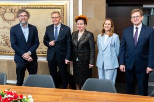 transformacja energetyczna,osłony socjalne,górnictwo,elektroenergetyka,Robert Kropiwnicki,PAK Górnictwo,ustawa,odprawy