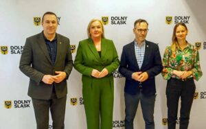 Piękna Wieś Dolnośląska,konkurs,Dolny Śląsk,Budziszów Wielki,Kotowice,Tyniec Mały,Wambierzyce,tradycja,wspólnota lokalna,marszałek Paweł Gancarz,Natalia Gołąb,odnowa wsi