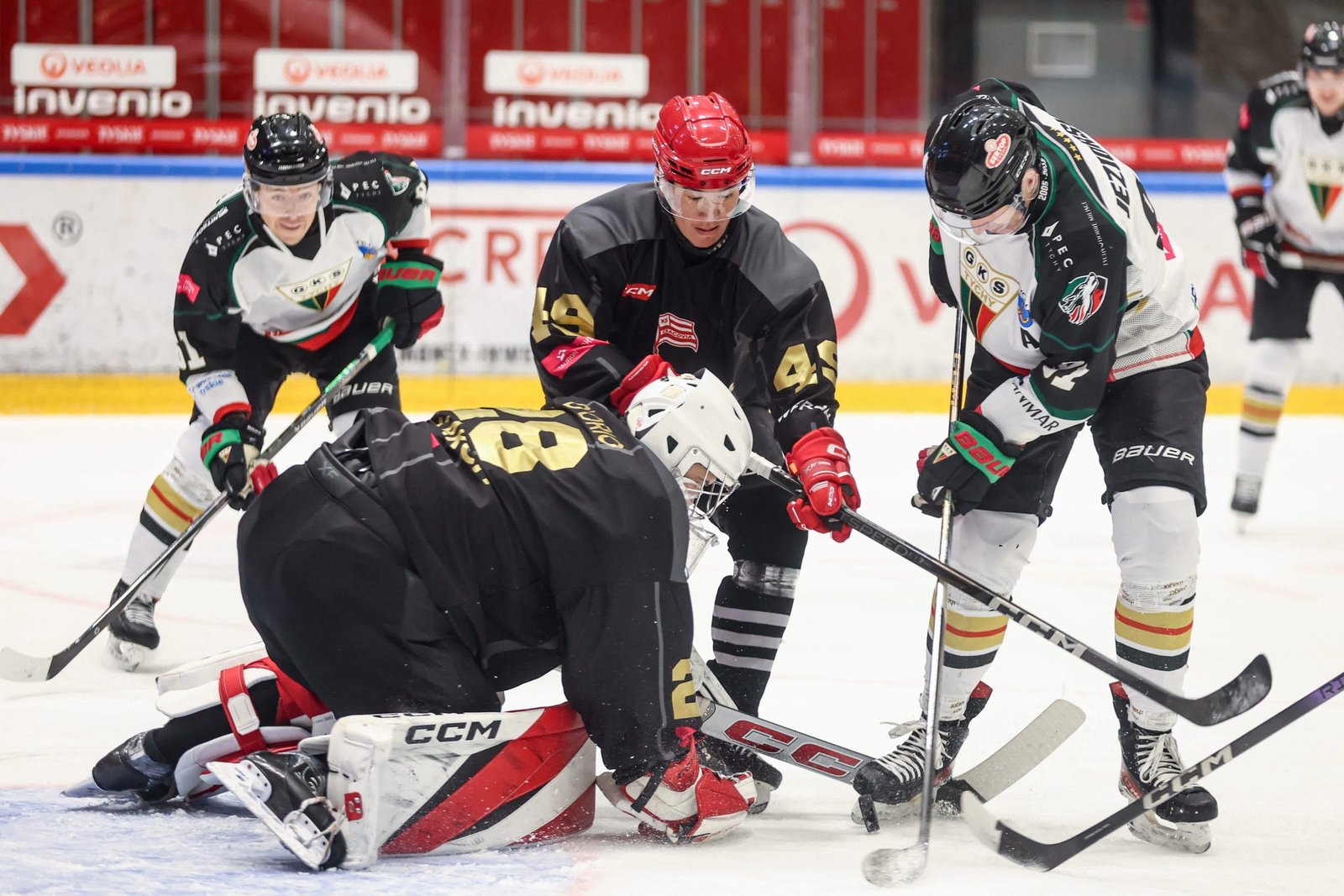 TAURON Hokej Liga,GKS Tychy,GKS Katowice,Comarch Cracovia,Rasmus Heljanko,Mark Kaleinikovas,JKH GKS Jastrzębie,Re-Plast Unia Oświęcim,wyniki hokej,polski hokej