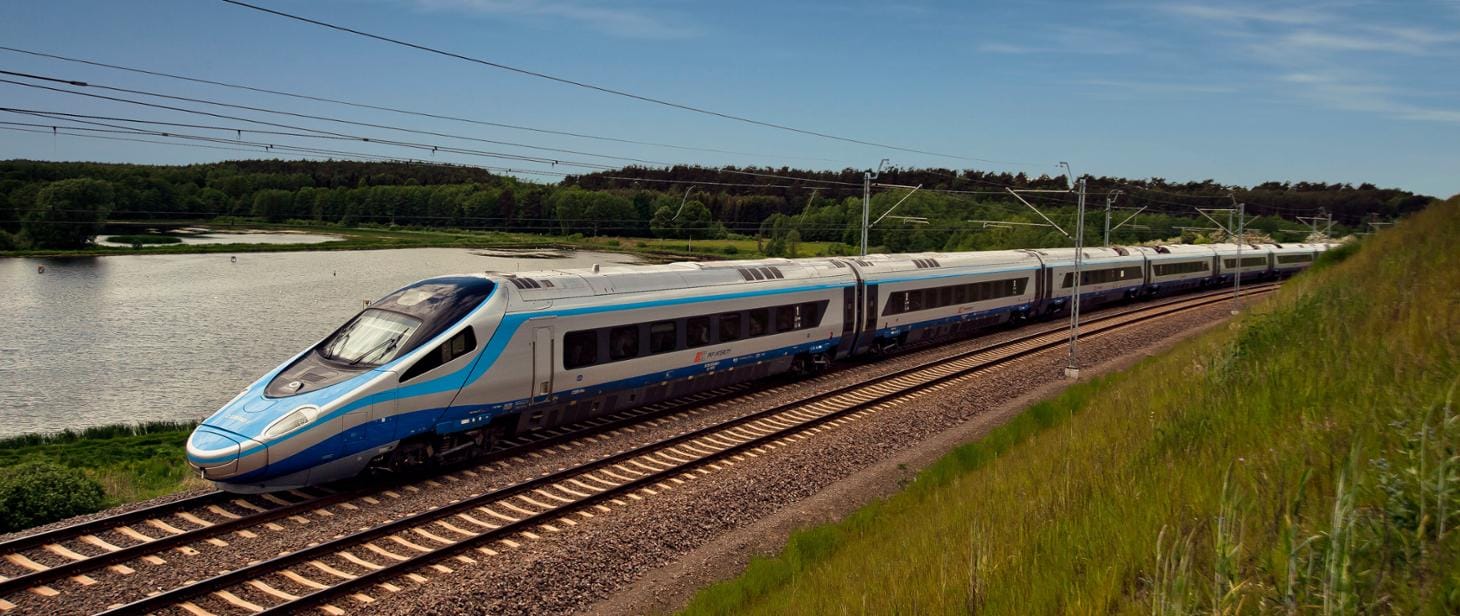 PKP Intercity,Pendolino,bilety za złotówkę,promocja,10-lecie,Express Intercity Premium,dzieci i młodzież