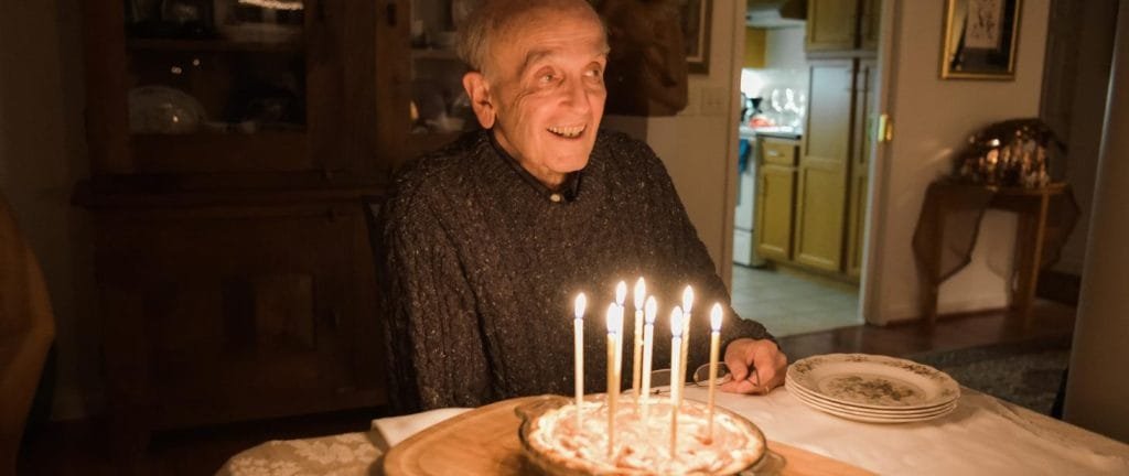 stulatkowie,świadczenie honorowe,ustawa,Andrzej Duda,waloryzacja,emerytura,renta,100 lat,Ministerstwo Rodziny,wsparcie finansowe,demografia,ZUS,Polska