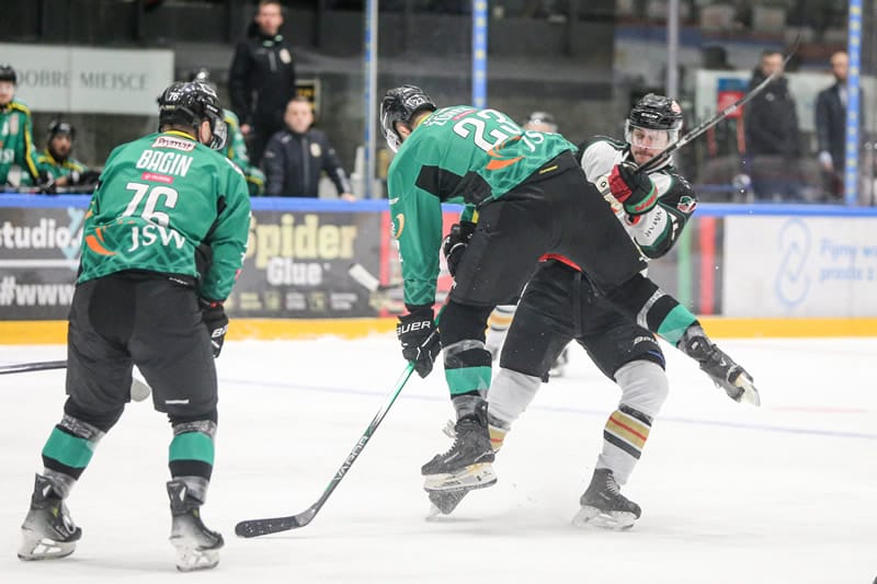 TAURON Hokej Liga,derby Małopolski,derby Górnego Śląska,Unia Oświęcim,Cracovia,GKS Tychy,JKH GKS Jastrzębie,KH Energa Toruń,GKS Katowice,Stalowe Pierniki,Podhale Nowy Targ,24. kolejka