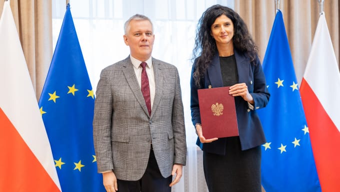 Anna Żabska,wojewoda dolnośląski,pomoc popowodziowa,Dolny Śląsk,Donald Tusk,Tomasz Siemoniak,Maciej Awiżeń,Zamek Książ,turystyka Dolnego Śląska