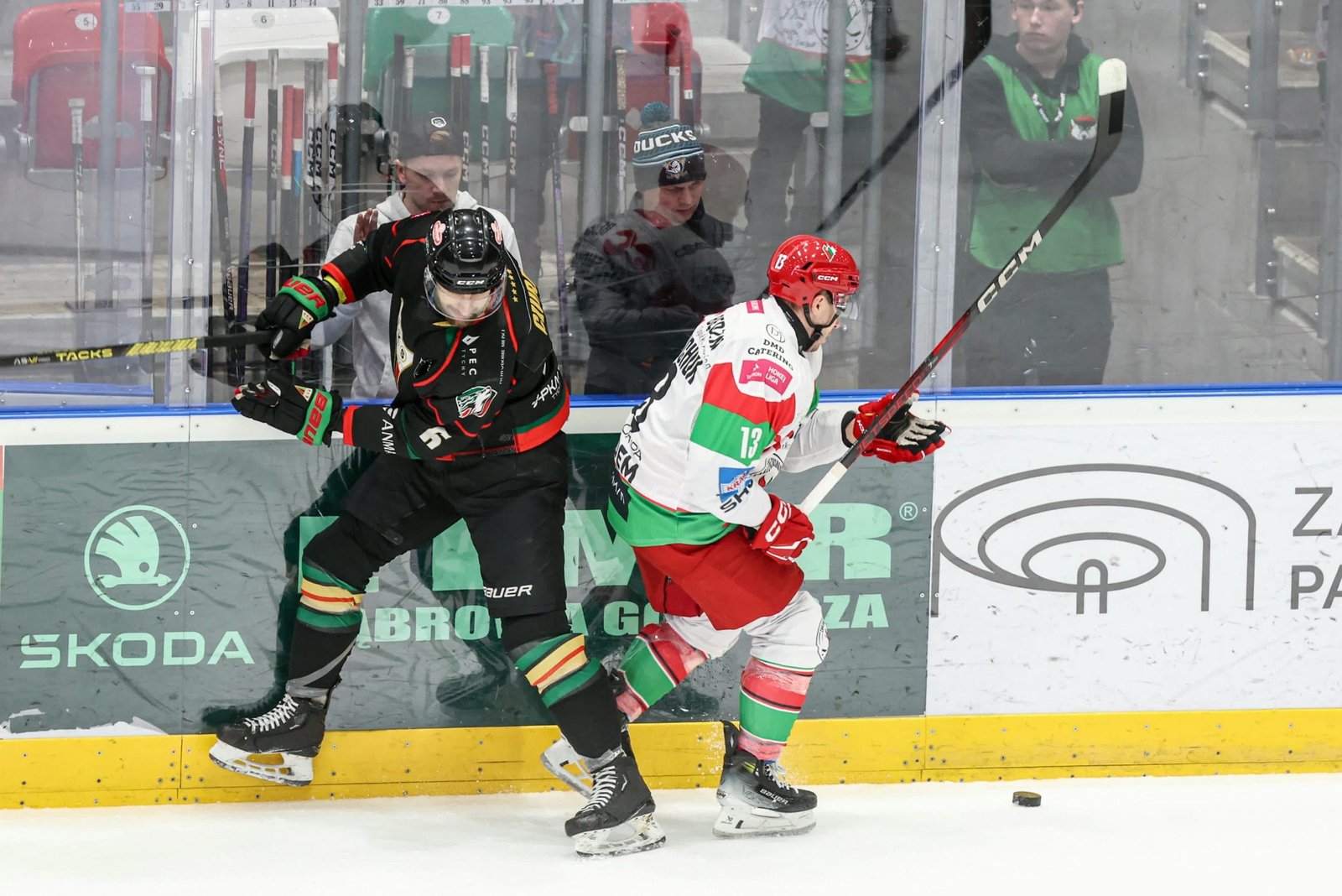 TAURON Hokej Liga,Sanok,GieKSa,Tychy,Comarch Cracovia,JKH,Podhale,Energa Toruń,GKS Katowice,Unia,28. kolejka