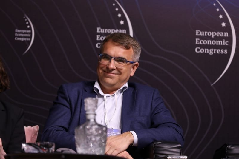 eksport,faktoring,strefa euro,płynność finansowa,kursy walut,BNP Paribas Faktoring,Zielony Ład,kryzys gospodarczy