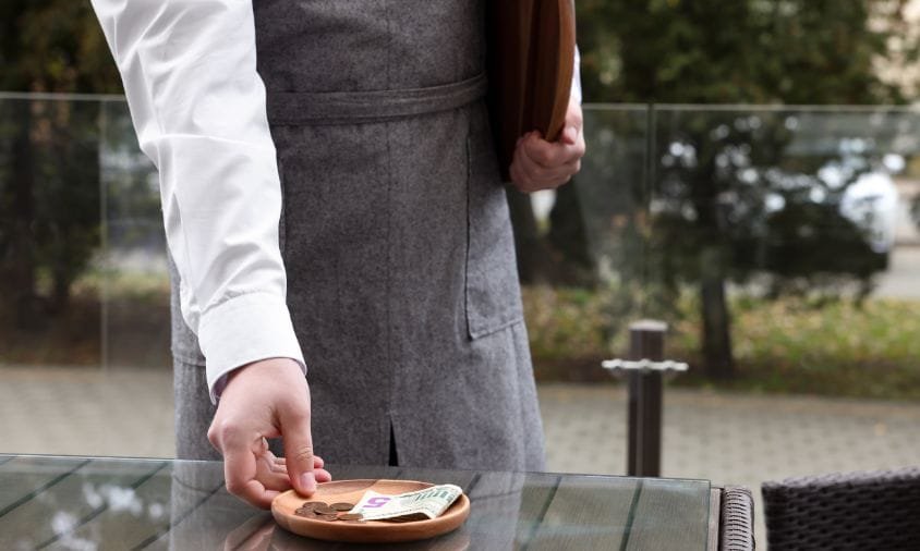 napiwek kobieta lub mezczyna kto da wiecej 2