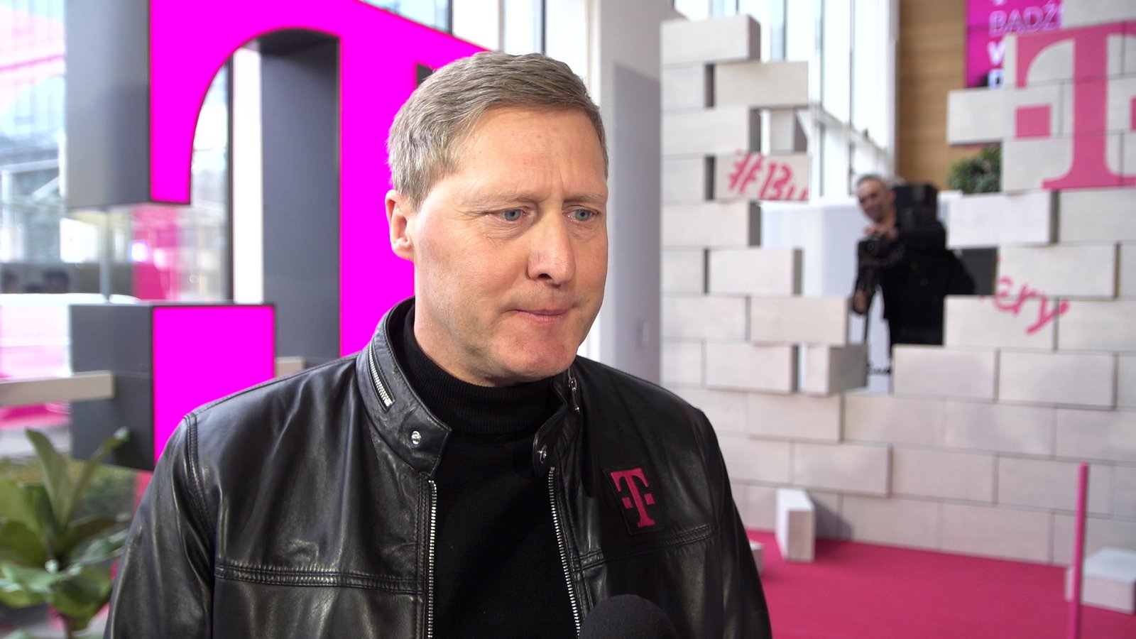 tmobile burzymy bariery foto 1