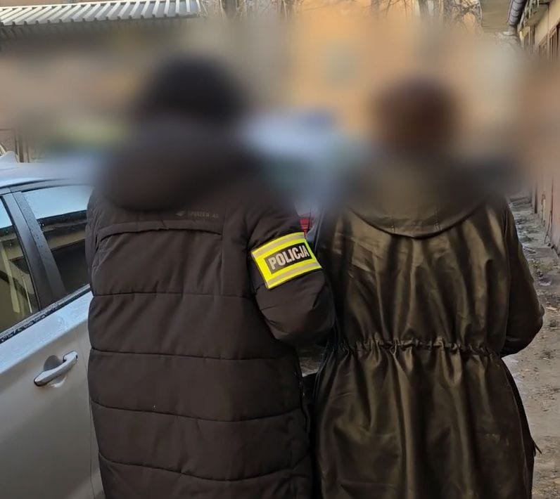 zatrzymana oszustka na policjanta