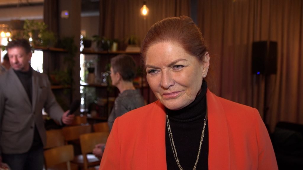 dowbor wiosna ogrod foto