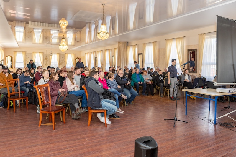 Konsultacje z miezkancami psiego pola