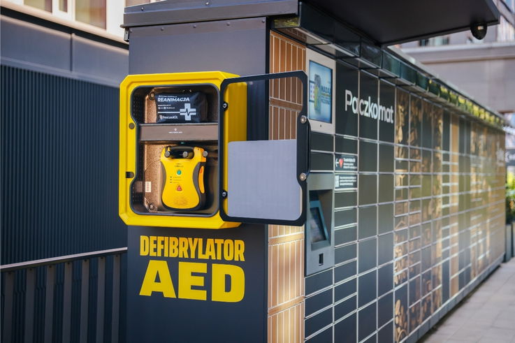 Defibrylatory na Paczkomatach – rusza akcja InPost i Centrum Ratownictwa