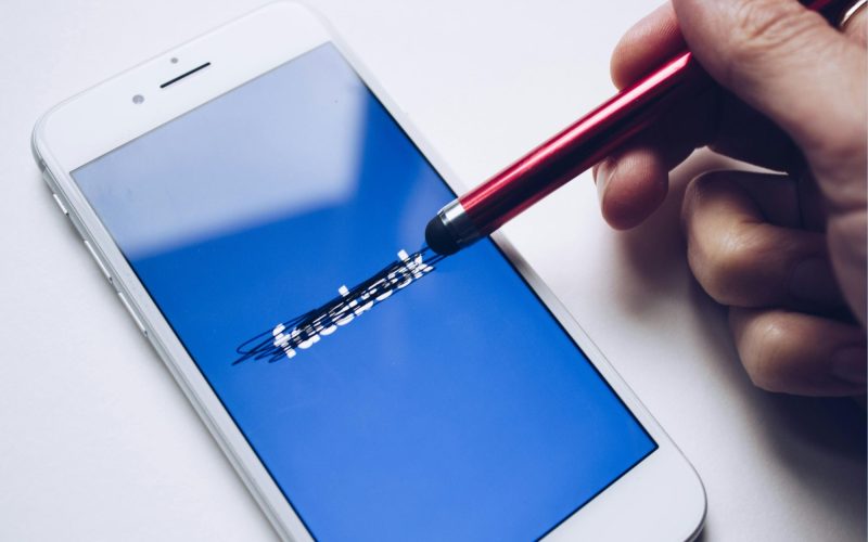 Phishing na Facebooku – nowa fala oszustw z wykorzystaniem „mailto”