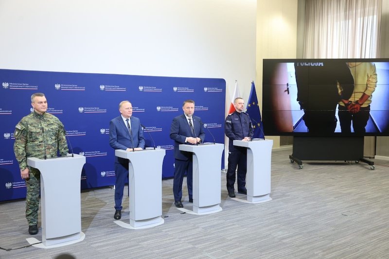 konferencja podsumowanie działań służb zw z zatrzymaniem osób poszukiwanych3