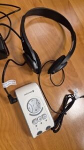 system fm – bezprzewodowe urządzenie wspomagające słyszenie mały